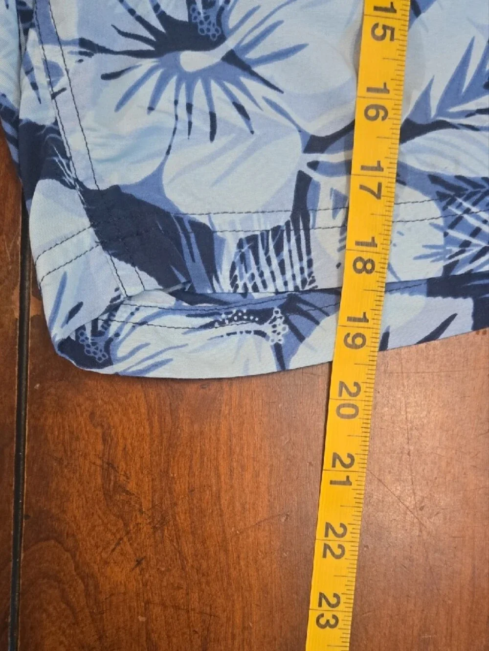 L.L. Bean Men's Navy and Light Blue Floral Swim Board Shorts